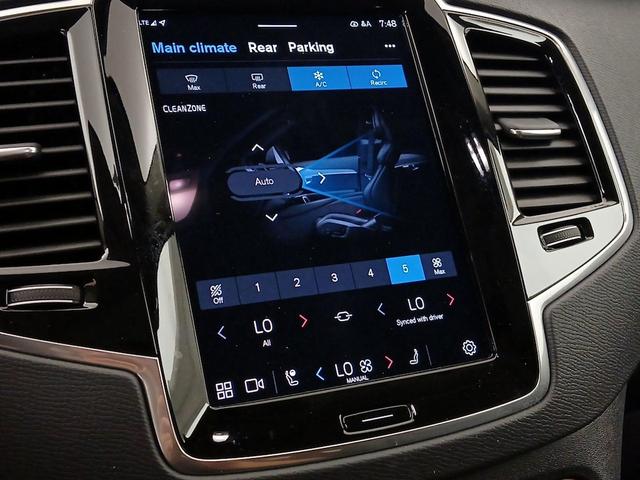 Photo of 2024 Black Volvo XC90 Recharge Plug-In Hybrid