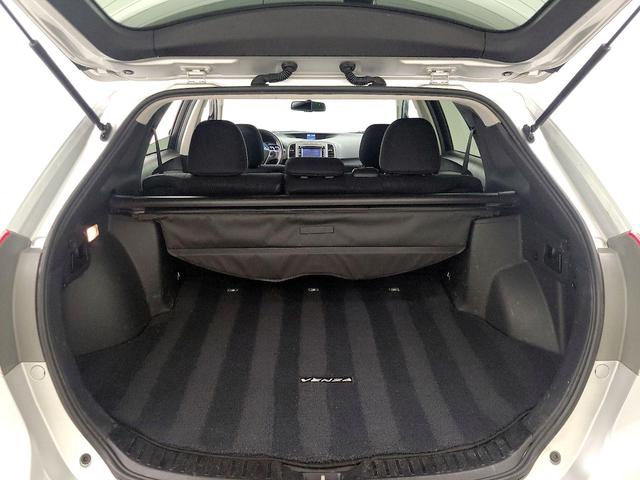 Photo of 2014 Silver Toyota Venza