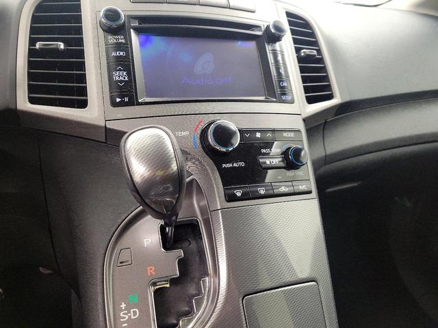 Photo of 2014 Silver Toyota Venza