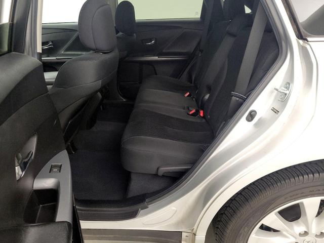 Photo of 2014 Silver Toyota Venza