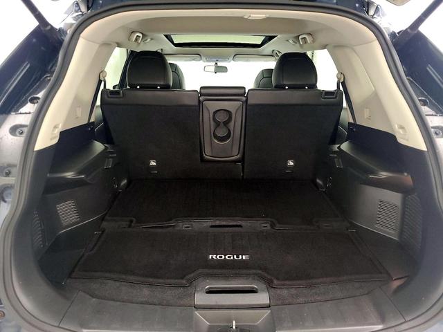 Photo of 2015 Blue Nissan Rogue
