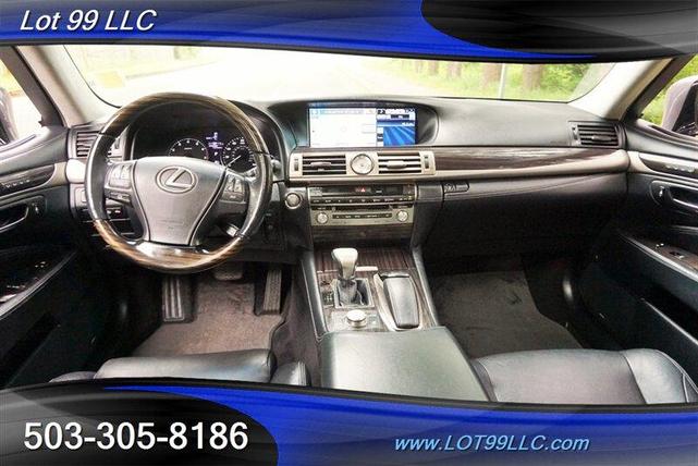 Photo of 2014 Gray Lexus LS 460