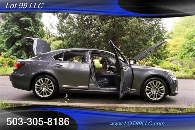 Photo of 2014 Gray Lexus LS 460