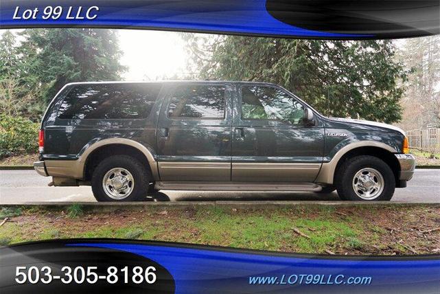 Photo of 2001 Dark Satin Green Clearcoat Metallic Ford Excursion