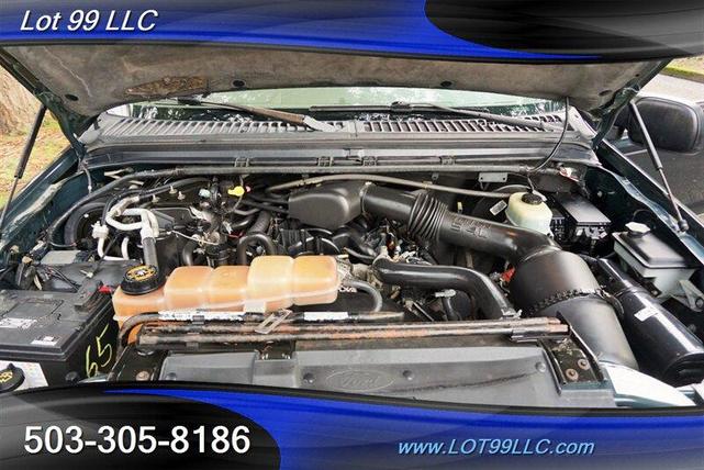 Photo of 2001 Dark Satin Green Clearcoat Metallic Ford Excursion