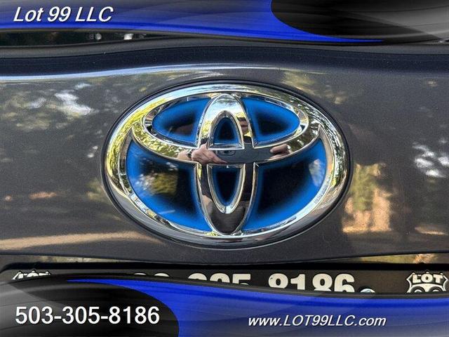 Photo of 2010 Gray Toyota Prius