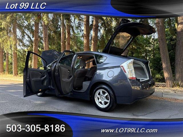 Photo of 2010 Gray Toyota Prius