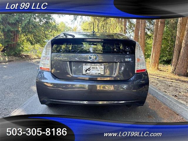Photo of 2010 Gray Toyota Prius