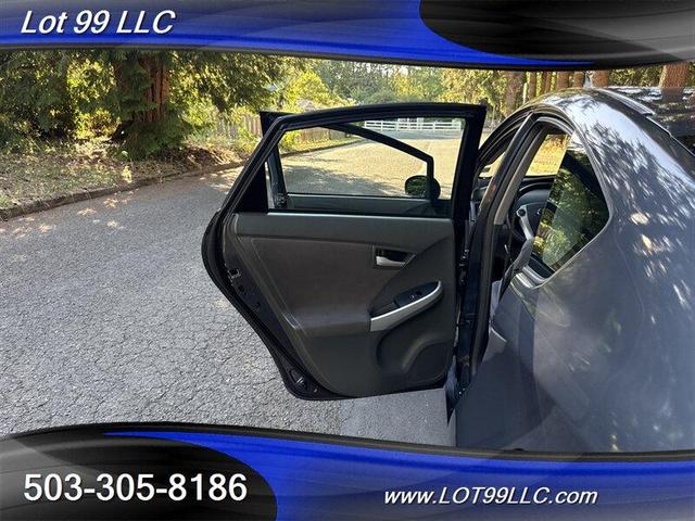 Photo of 2010 Gray Toyota Prius
