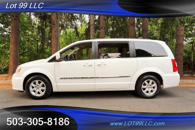 2012 Chrysler Town & Country