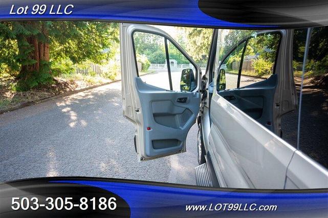 Photo of 2019 Tan Ford Transit-350