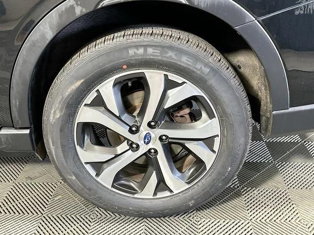 Photo of 2021 Crystal Black Silica Subaru Outback