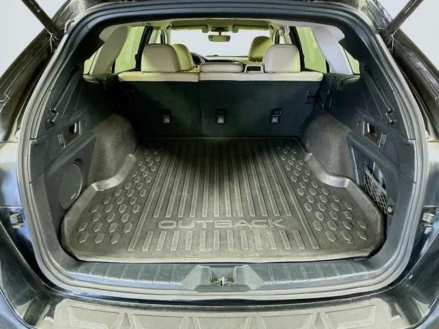 Photo of 2021 Crystal Black Silica Subaru Outback