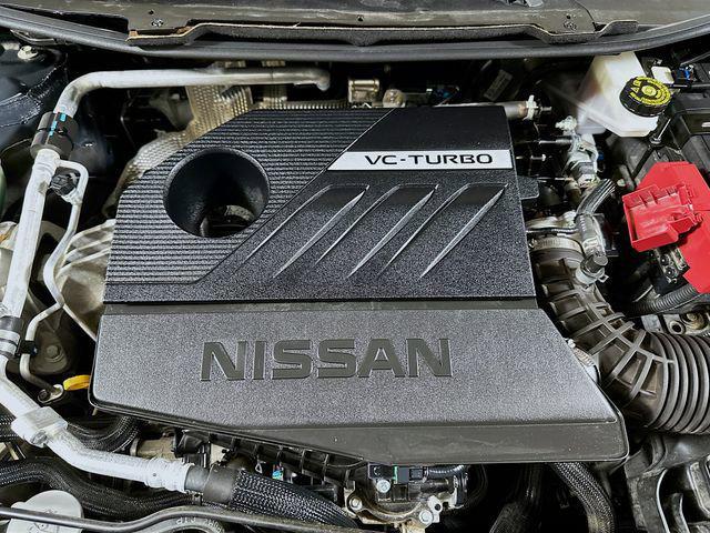 Photo of 2023 Super Black Nissan Rogue