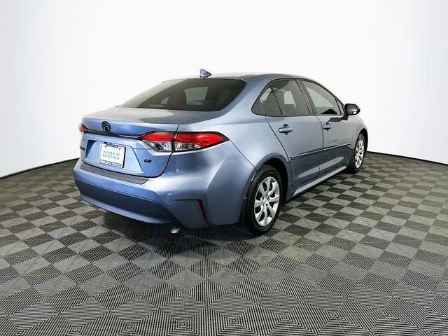 Photo of 2023 Celestite Toyota Corolla