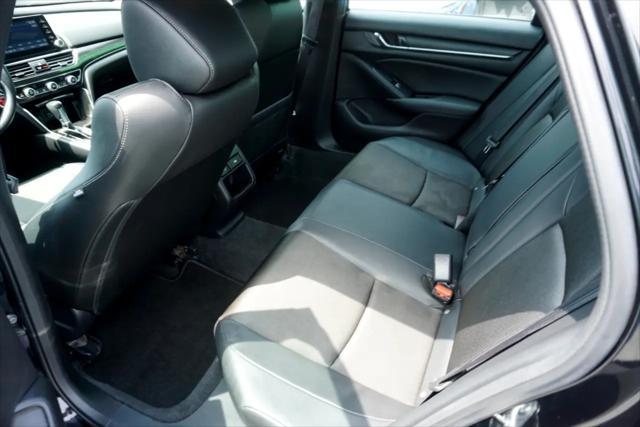 Photo of 2022 Crystal Black Pearl Honda Accord
