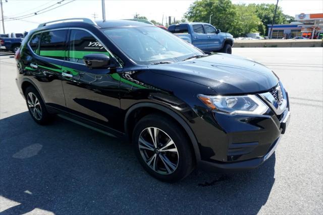 Photo of 2019 Magnetic Black Pearl Nissan Rogue