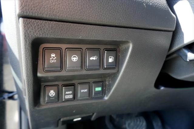Photo of 2019 Magnetic Black Pearl Nissan Rogue