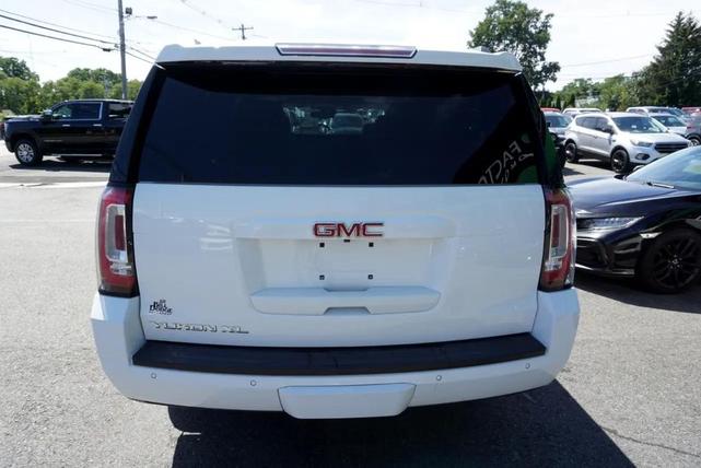 Photo of 2018 WHITE GMC Yukon XL