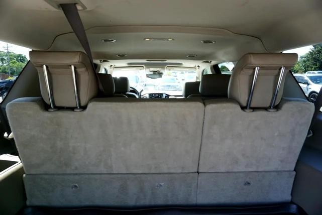 Photo of 2018 WHITE GMC Yukon XL