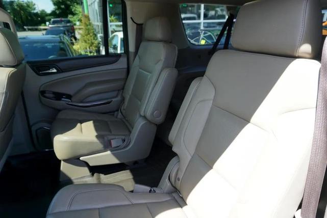 Photo of 2018 WHITE GMC Yukon XL
