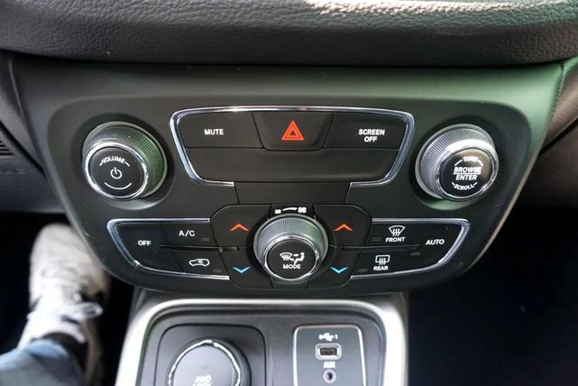 Photo of 2020 BLUE Jeep Compass