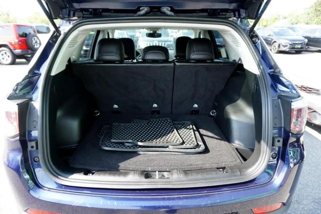 Photo of 2020 BLUE Jeep Compass