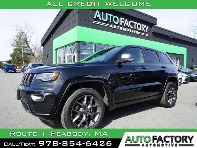 Photo of 2021 Diamond Black Crystal Pearlcoat Jeep Grand Cherokee