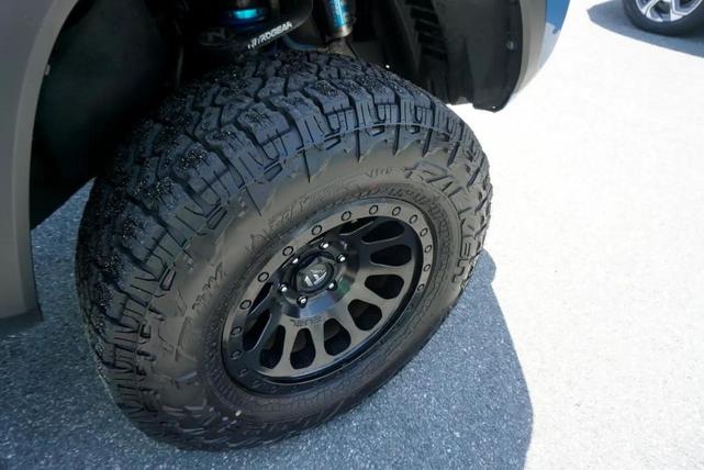 Photo of 2019 Cavalry Blue Toyota Tacoma