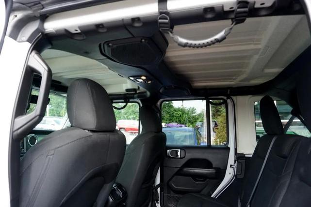 Photo of 2019 Bright White Clearcoat Jeep Wrangler Unlimited