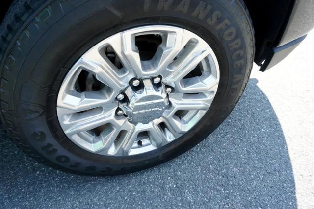 Photo of 2022 BLACK GMC Sierra 2500