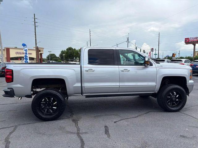 Photo of 2015 Silver Ice Metallic Chevrolet Silverado 1500