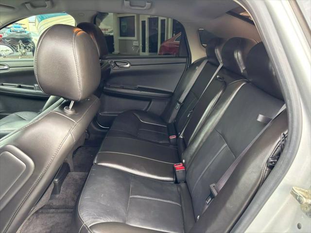 Photo of 2009 Silver Ice Metallic Chevrolet Impala