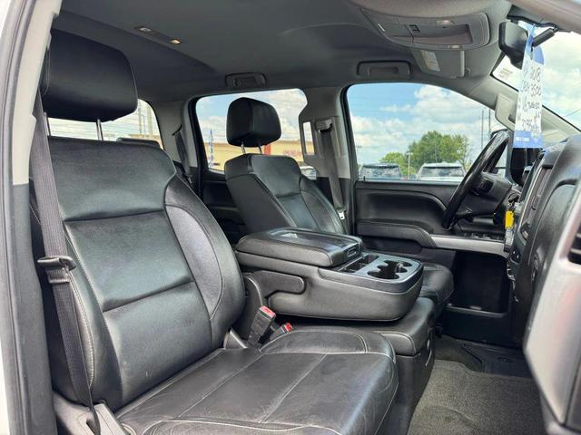 Photo of 2018 Summit White Chevrolet Silverado 3500