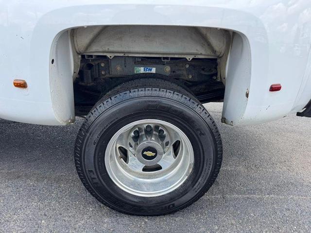 Photo of 2018 Summit White Chevrolet Silverado 3500
