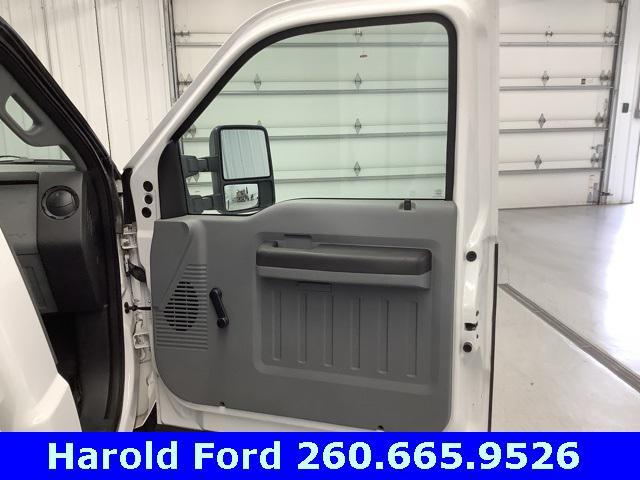 Photo of 2015 OXFORD WHITE Ford F-350