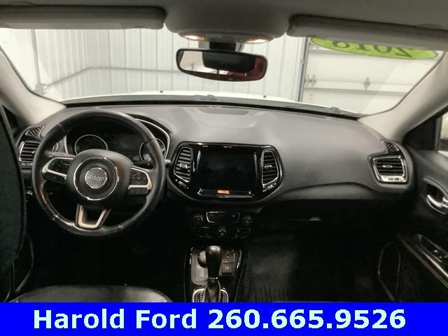 Photo of 2018 White Clearcoat Jeep Compass
