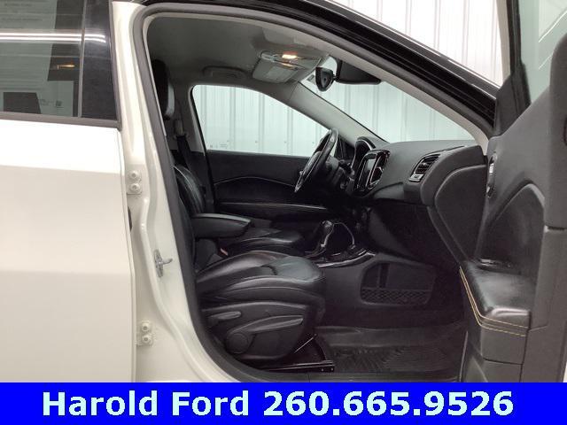 Photo of 2018 White Clearcoat Jeep Compass