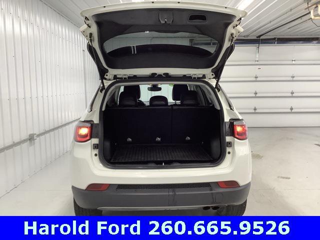 Photo of 2018 White Clearcoat Jeep Compass