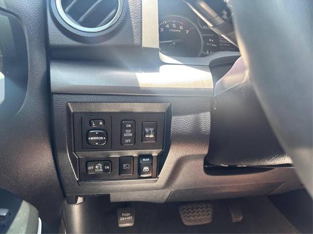 Photo of 2019 GRAY Toyota Tundra