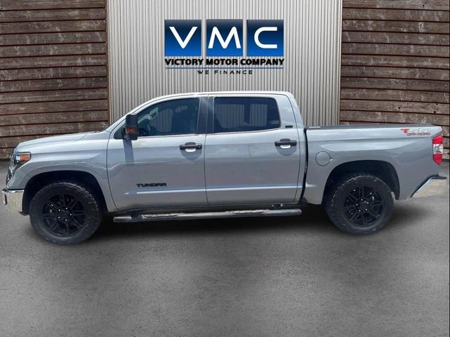 Photo of 2019 GRAY Toyota Tundra