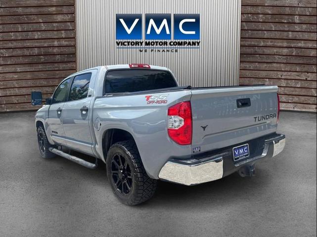 Photo of 2019 GRAY Toyota Tundra