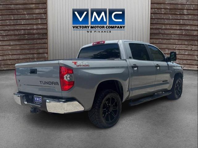 Photo of 2019 GRAY Toyota Tundra