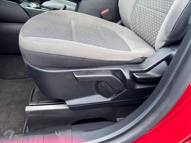 Photo of 2021 Rapid Red Metallic Tinted Clearcoat Ford Escape
