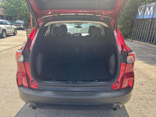 Photo of 2021 Rapid Red Metallic Tinted Clearcoat Ford Escape