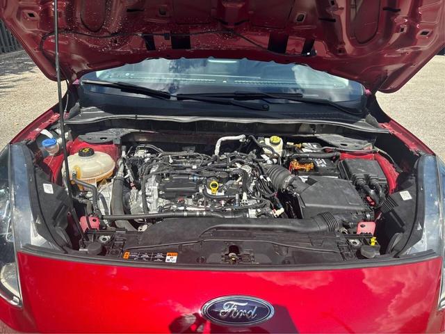 Photo of 2021 Rapid Red Metallic Tinted Clearcoat Ford Escape