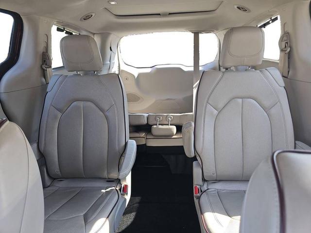 Photo of 2019 Velvet Red Pearlcoat Chrysler Pacifica