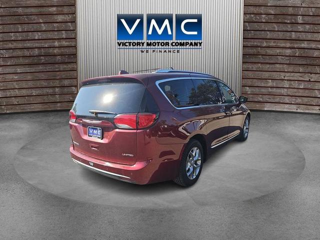 Photo of 2019 Velvet Red Pearlcoat Chrysler Pacifica