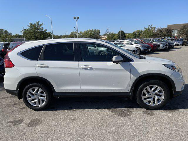 Photo of 2016 White Diamond Pearl Honda CR-V