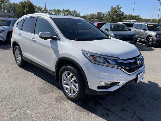 Photo of 2016 White Diamond Pearl Honda CR-V